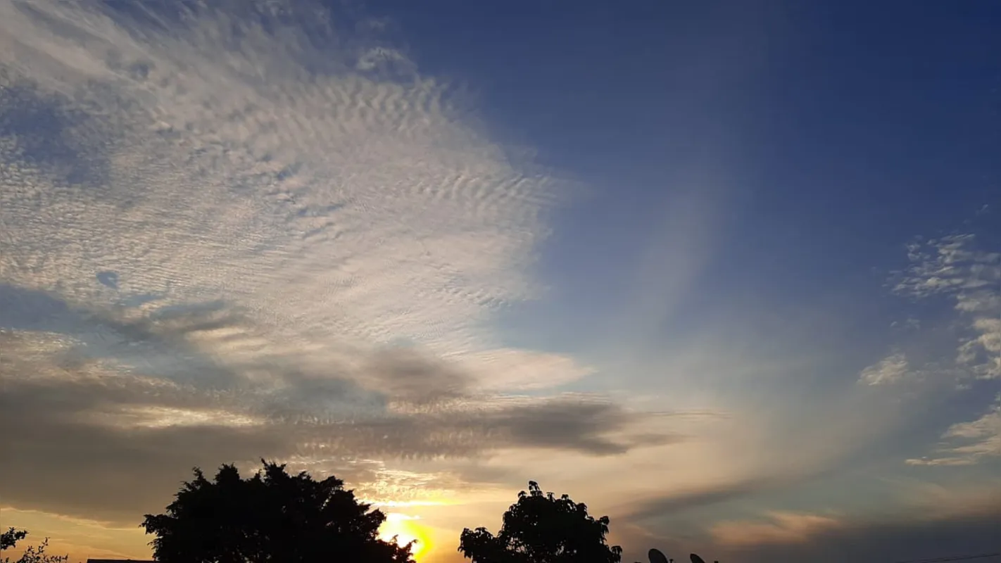 Imagem ilustrativa da imagem # A CIDADE FALA - Fim do dia