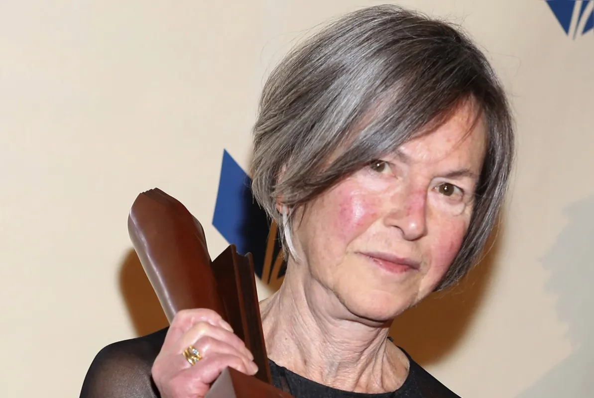 Louise Glück foi vencedora do prêmio Pulitzer em 1993