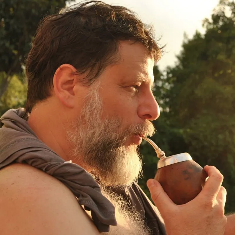  o autor de "Cultura & Agricultura", Nei Zuzek 