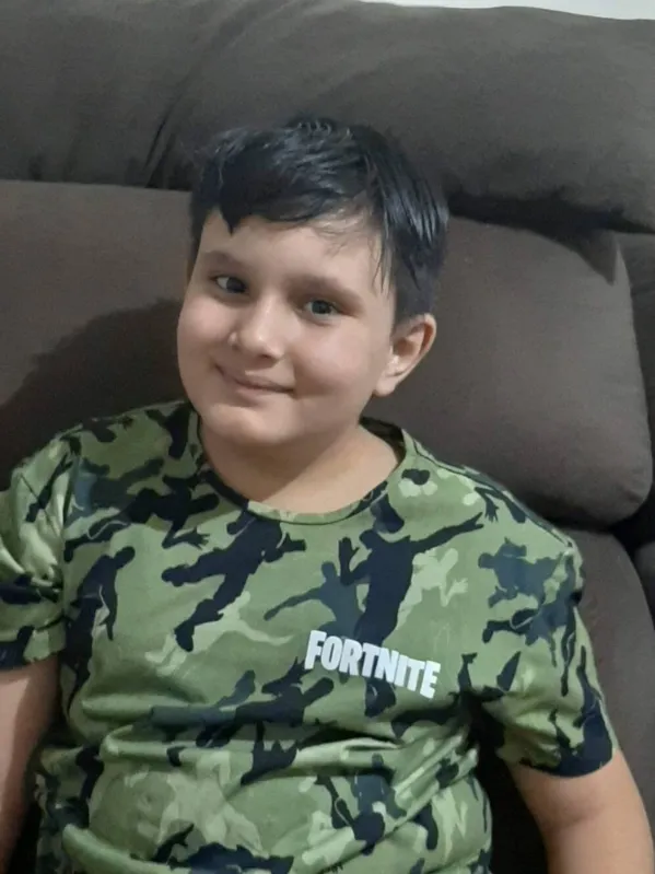 Miguel Gomes Baldin, 9 anos, 3º ano: "Precisa arrumar o portão da entrada dos professores"