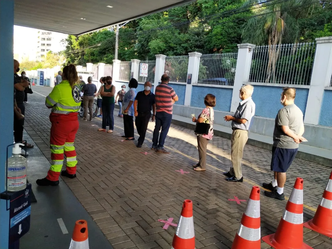 Imagem ilustrativa da imagem Com eleições abertas, mais de 376 mil londrinenses devem ir às urnas