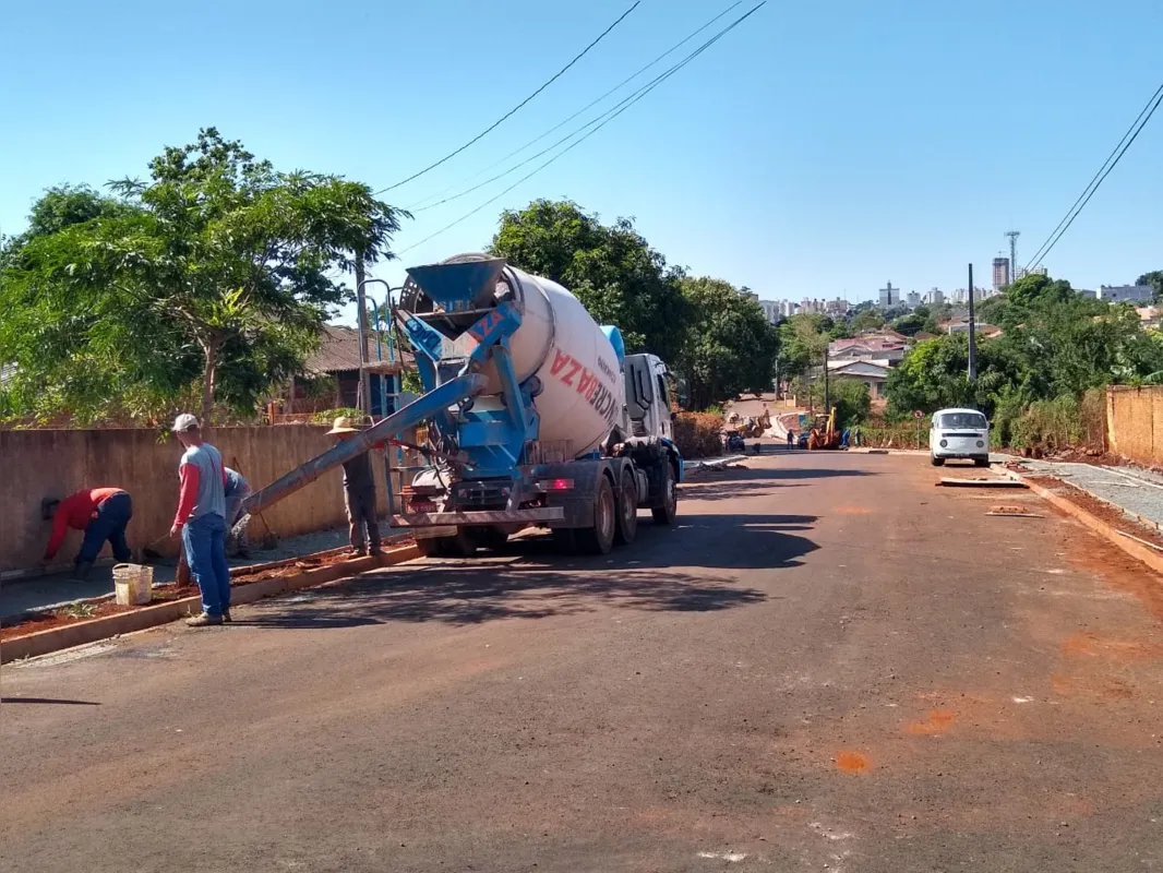 Imagem ilustrativa da imagem Com novo aditivo, empresa deve concluir obra na rua Peru até o fim de novembro
