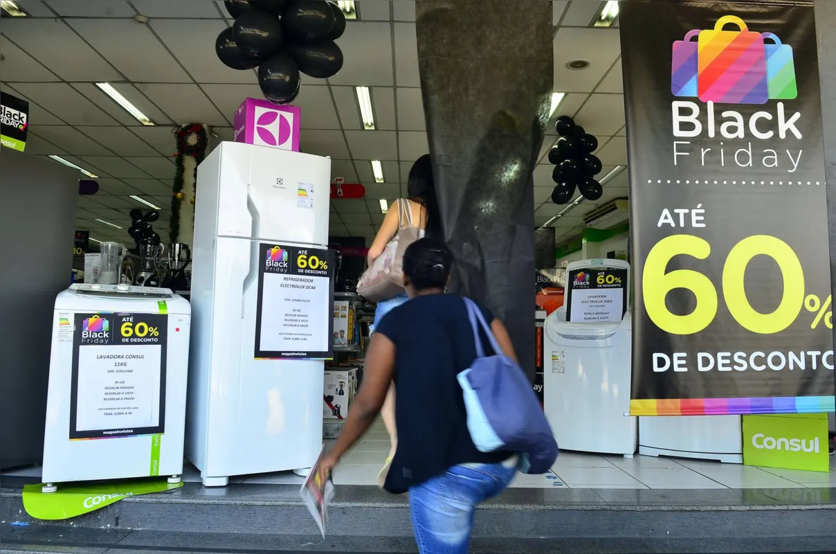 Imagem ilustrativa da imagem Comércio de Londrina terá horário especial para a Black Friday