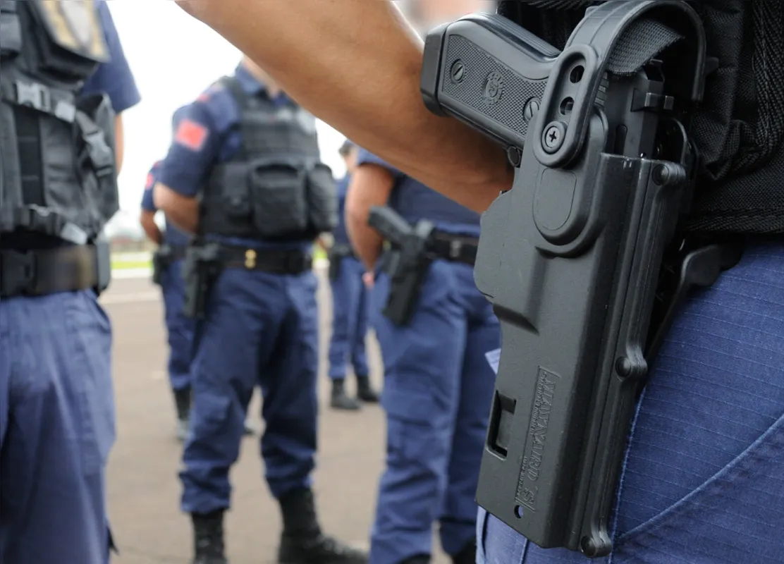 Imagem ilustrativa da imagem Convênio termina e prefeitura aguarda PF para renovar porte de arma de guardas