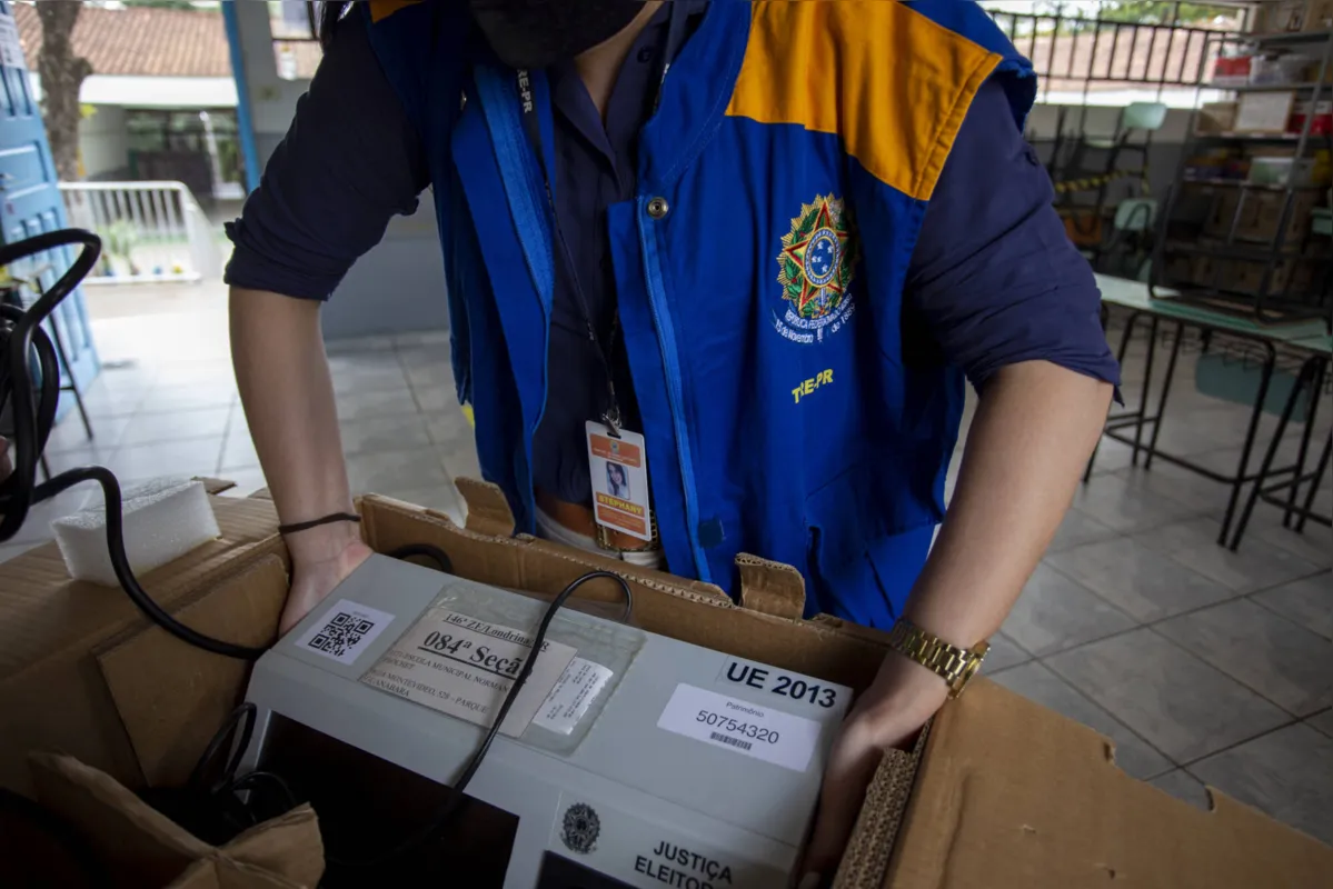 Imagem ilustrativa da imagem Dia de organização intensa nas seções eleitorais de Londrina