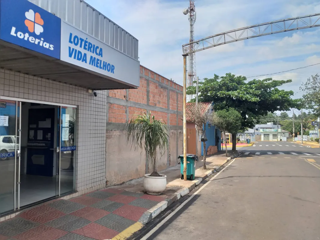 Em Prado Ferreira na Região Metropolitana de Londrina, clientes do BB terão que se 
deslocar 15 quilômetros até Jaguapitã para receber ter acesso aos serviços bancários 