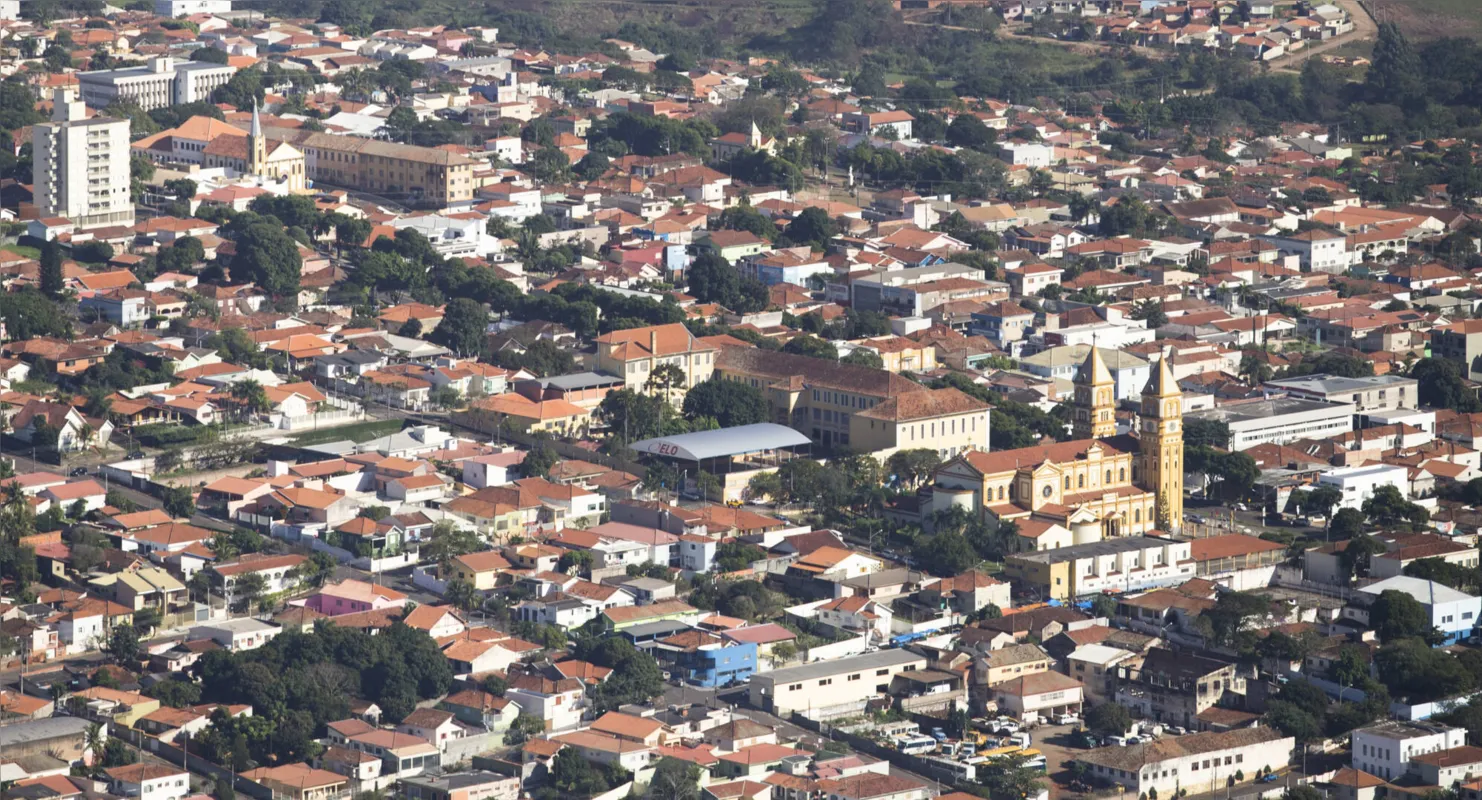 Imagem ilustrativa da imagem Jacarezinho tem seis candidatos a prefeito