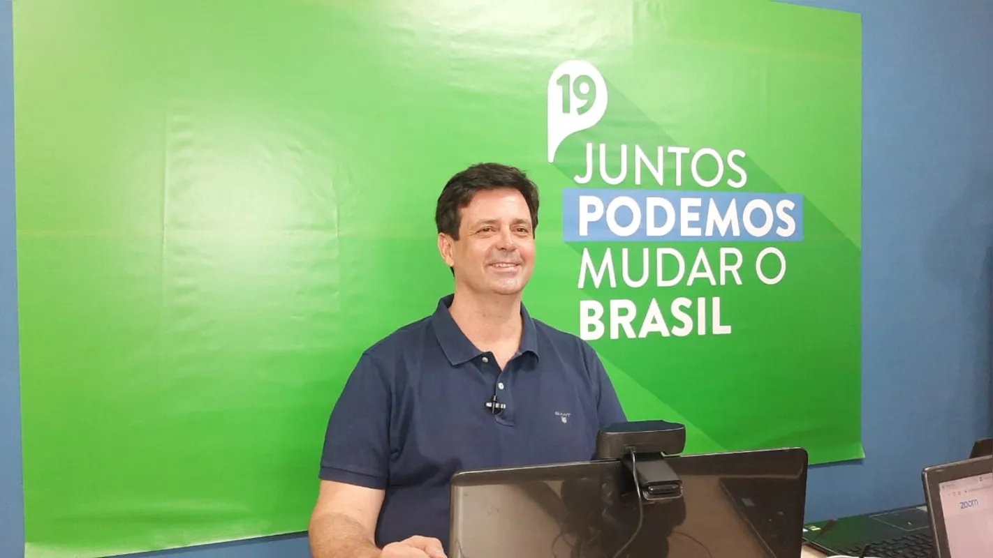 Imagem ilustrativa da imagem Juíza nega pedido de Márcio Stamm para retirar matérias de blog da Prefeitura de Londrina
