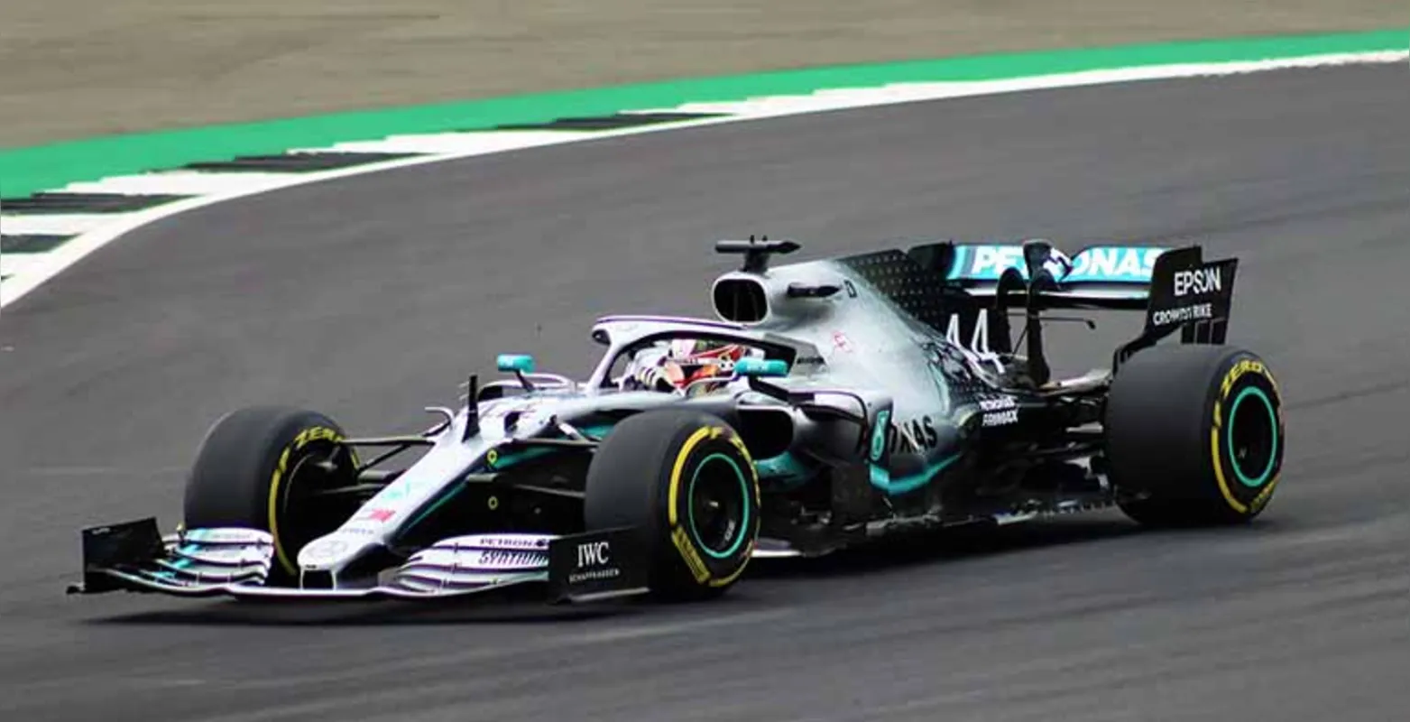 Imagem ilustrativa da imagem Lewis Hamilton lidera entre pilotos vencedores da história da F1