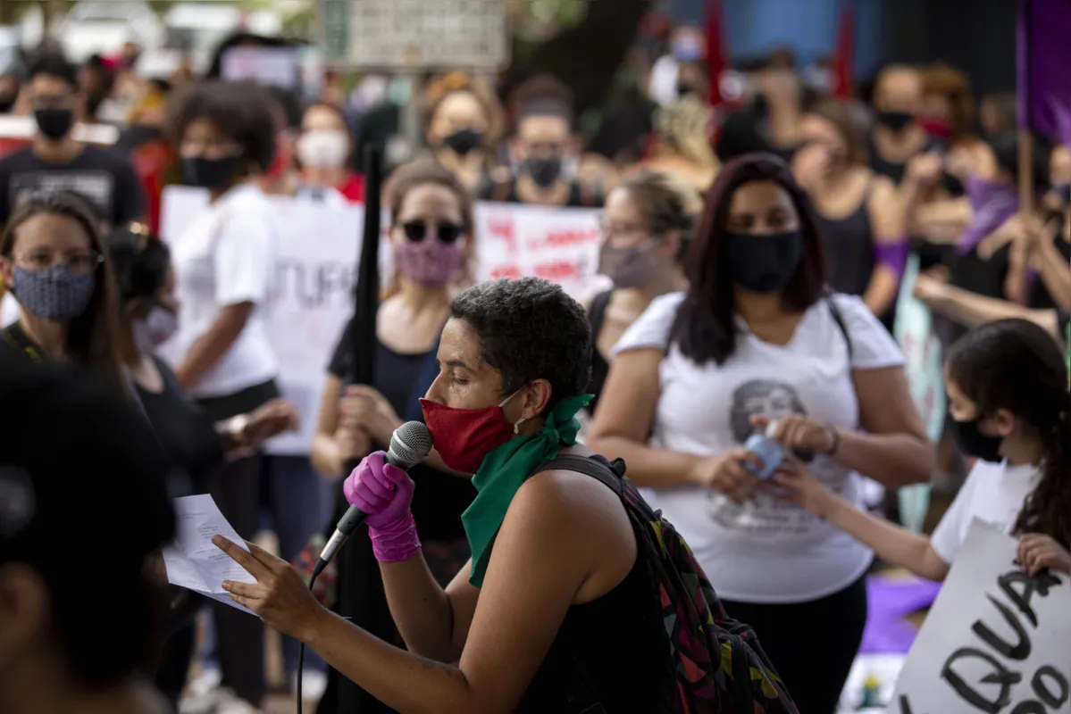 Imagem ilustrativa da imagem Londrina participa de ato nacional contra a cultura do estupro