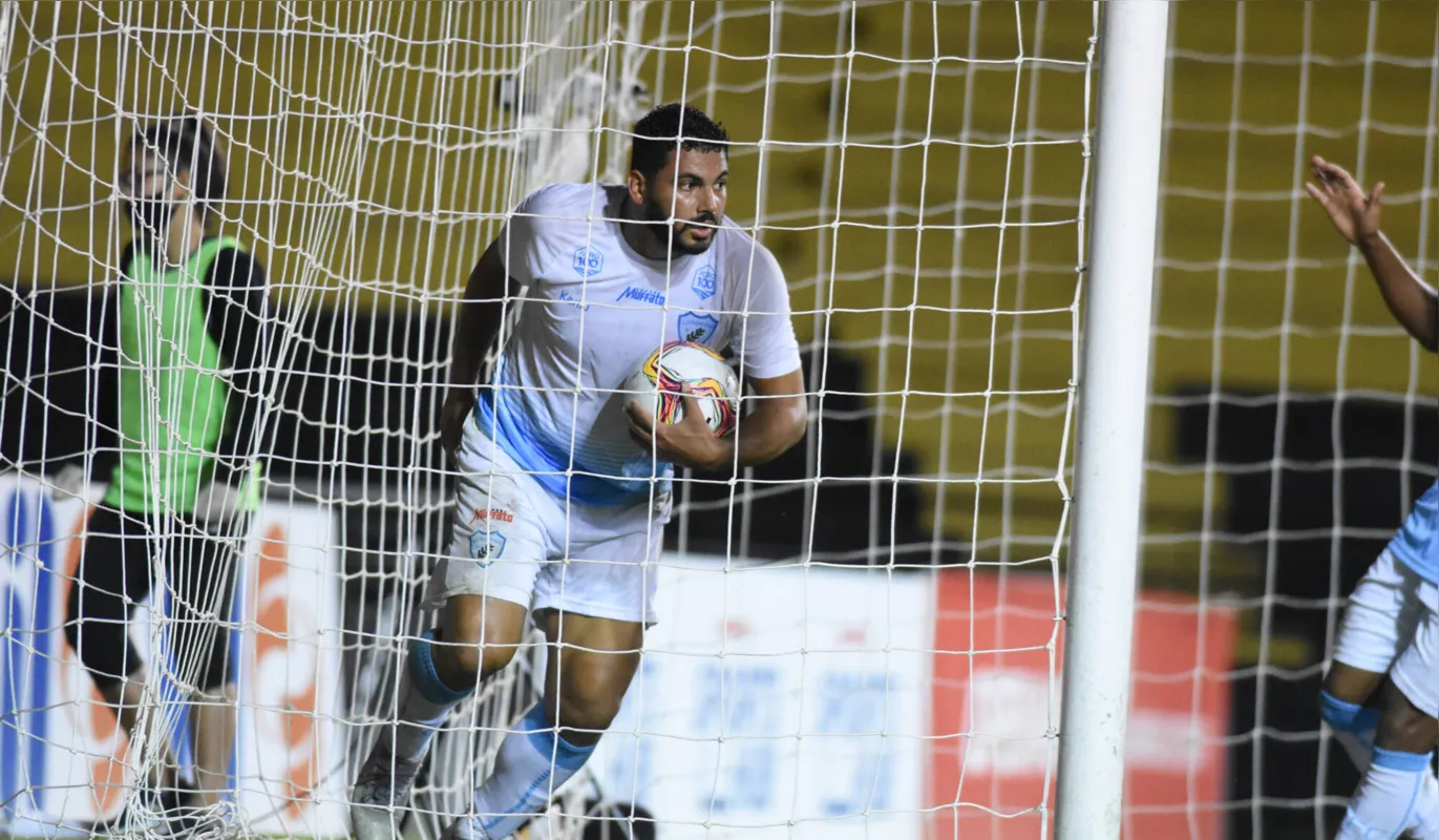 Imagem ilustrativa da imagem Londrina perde para o Criciúma e segue sem vencer fora de casa