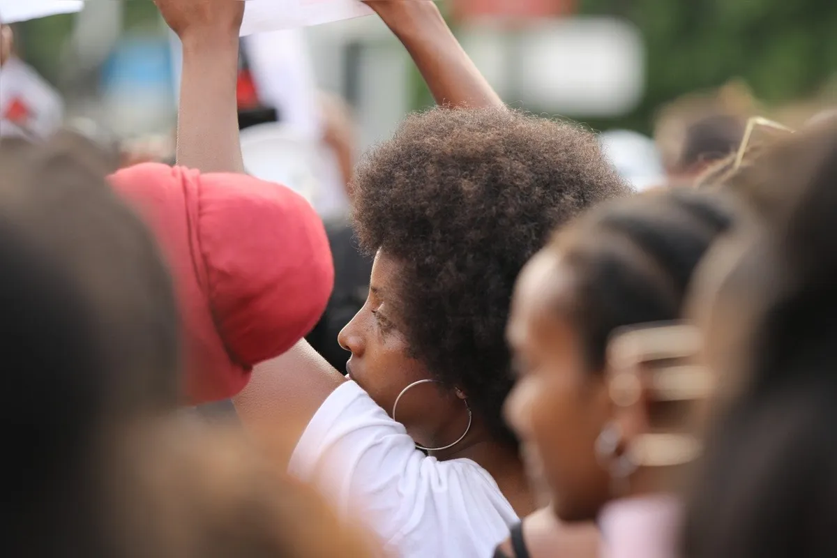 Imagem ilustrativa da imagem Movimentos sociais protestam em Londrina contra morte de negro no RS