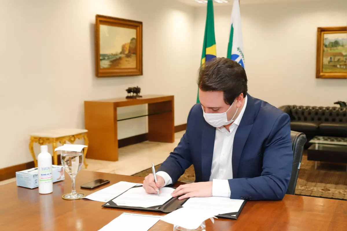 Imagem ilustrativa da imagem PSD de Ratinho Junior sai fortalecido das urnas com 128 prefeituras no Paraná