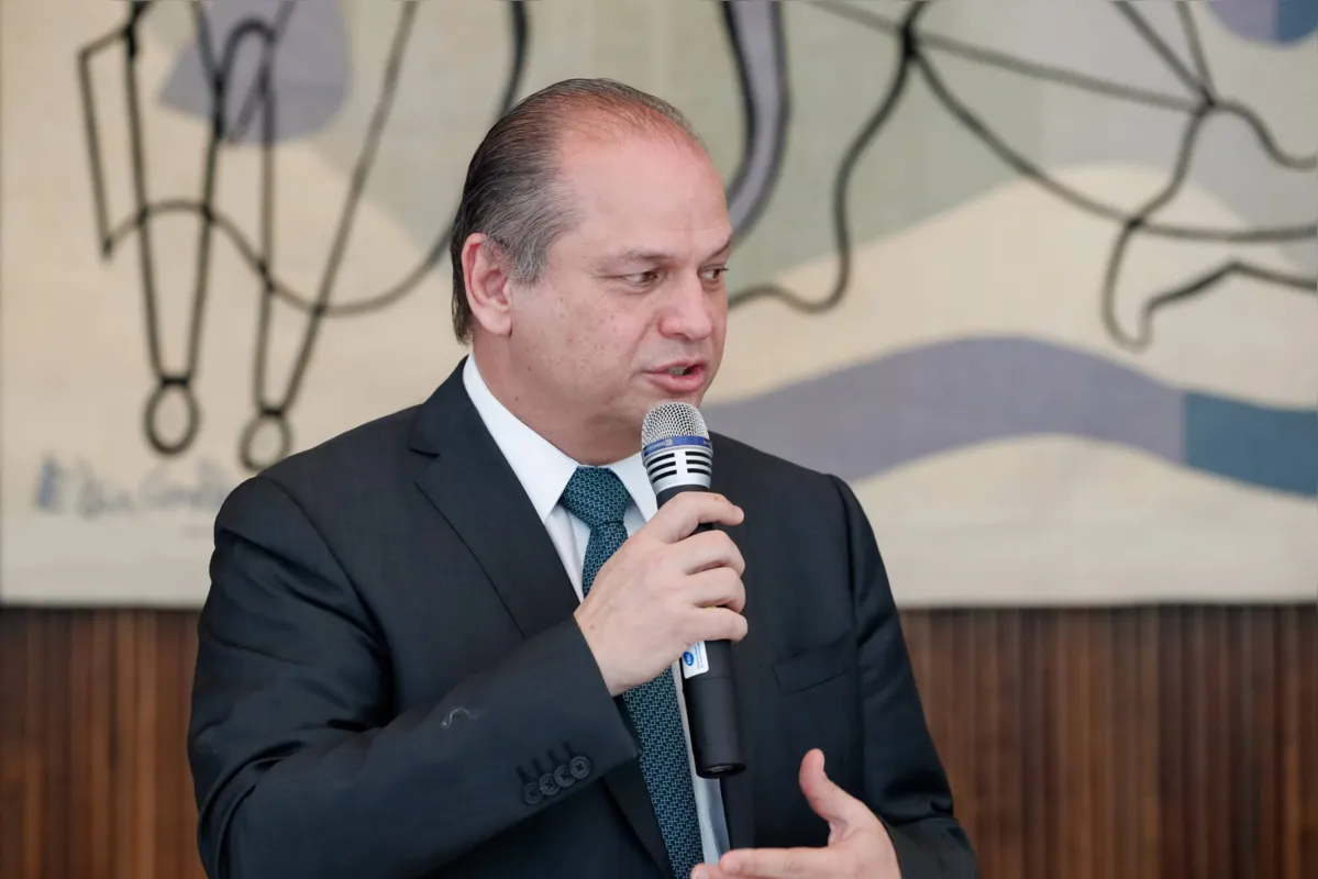 Imagem ilustrativa da imagem Parlamentares do PR reagem a fala de Barros sobre nova constituinte