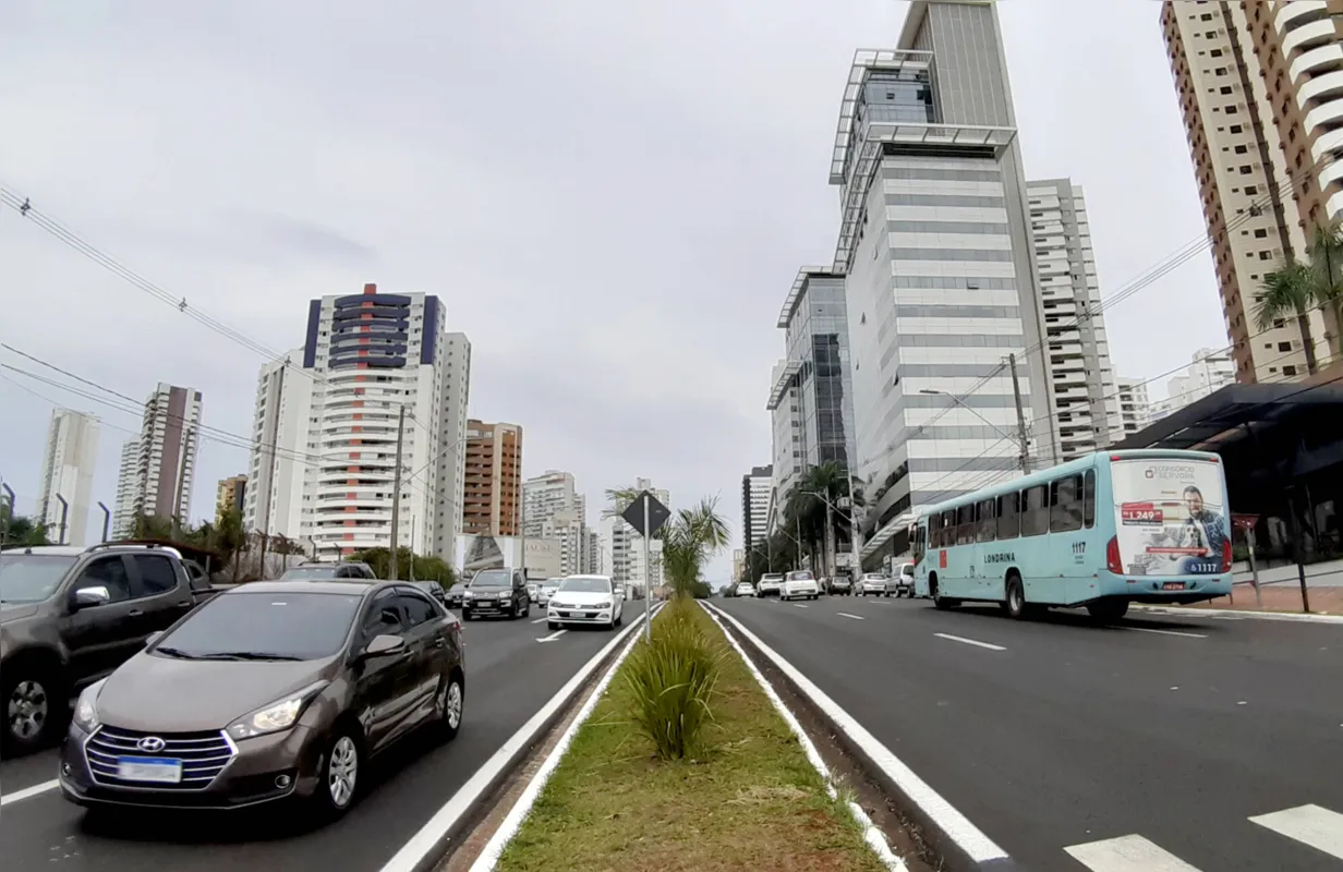Imagem ilustrativa da imagem Prefeitura entrega terceira pista da Avenida Ayrton Senna