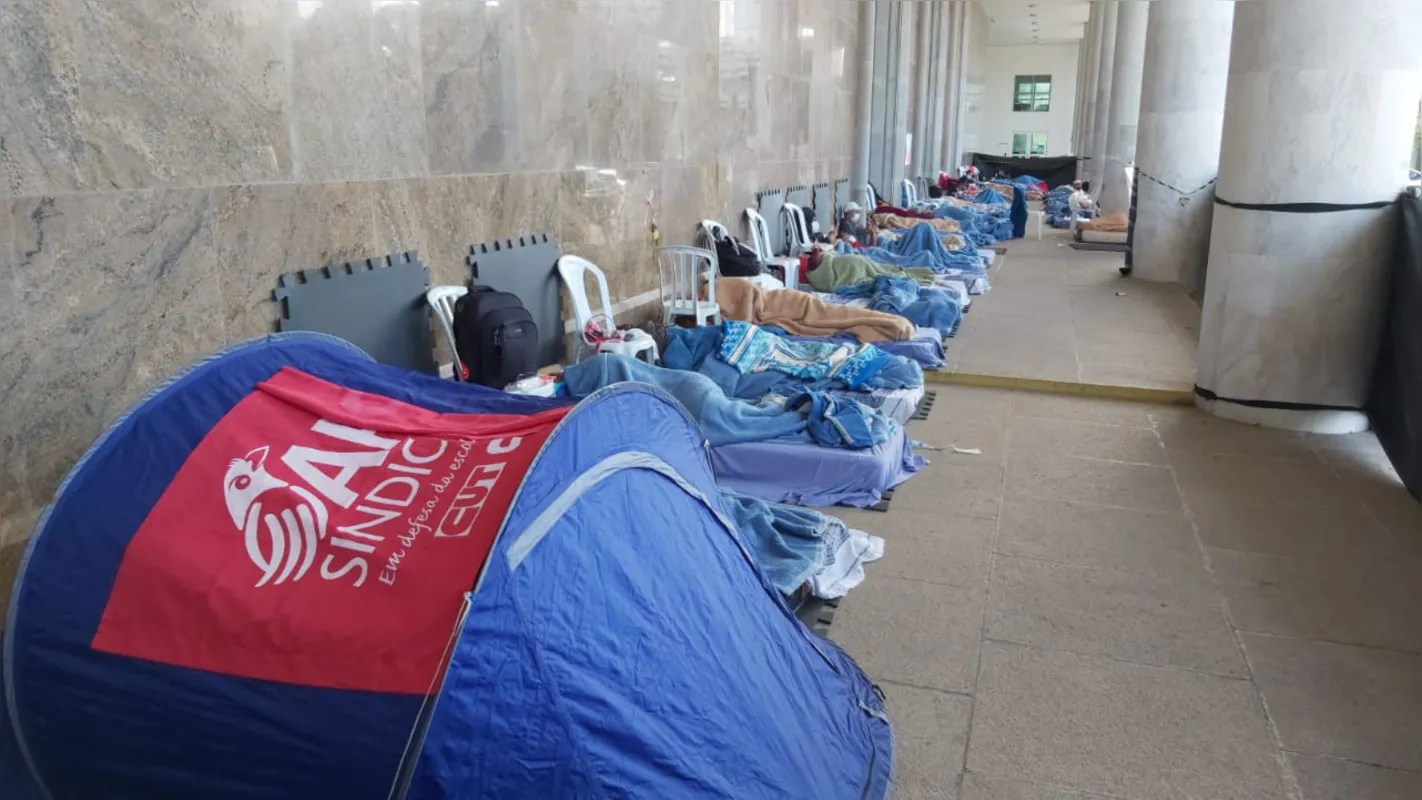 Imagem ilustrativa da imagem Profissionais da educação aguardam novas rodadas de negociação