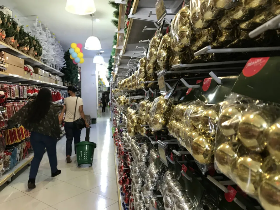Imagem ilustrativa da imagem Temporada de Natal já começou em alguns comércios de Londrina