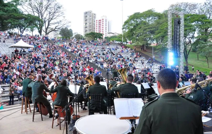 Banda Sinfônica do Exército na programação do 37º Festival Internacional de Música de Londrina. Apoio: Promi