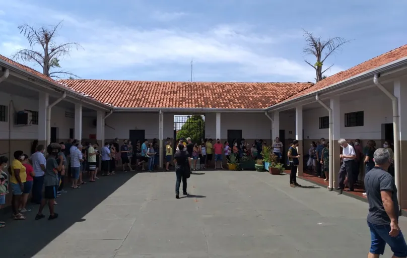 Escola municipal Carlos Augusto Guimarães é uma das principais zonas eleitorais da cidade