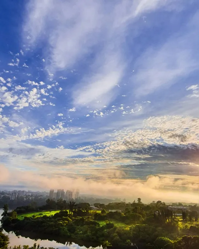Imagem ilustrativa da imagem A CIDADE FALA - Céu