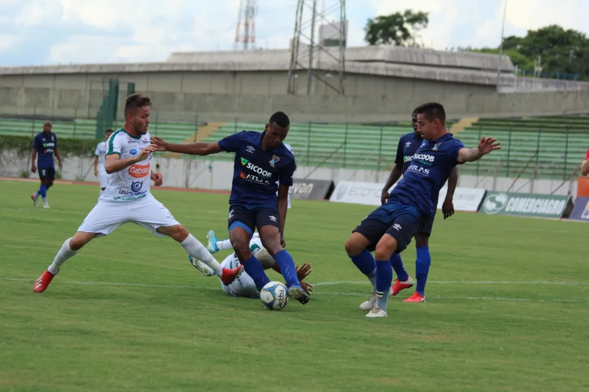 O Azuriz venceu o Maringá por 3 a 0, no Willie Davids, e conquistou o título da Divisão de Acesso