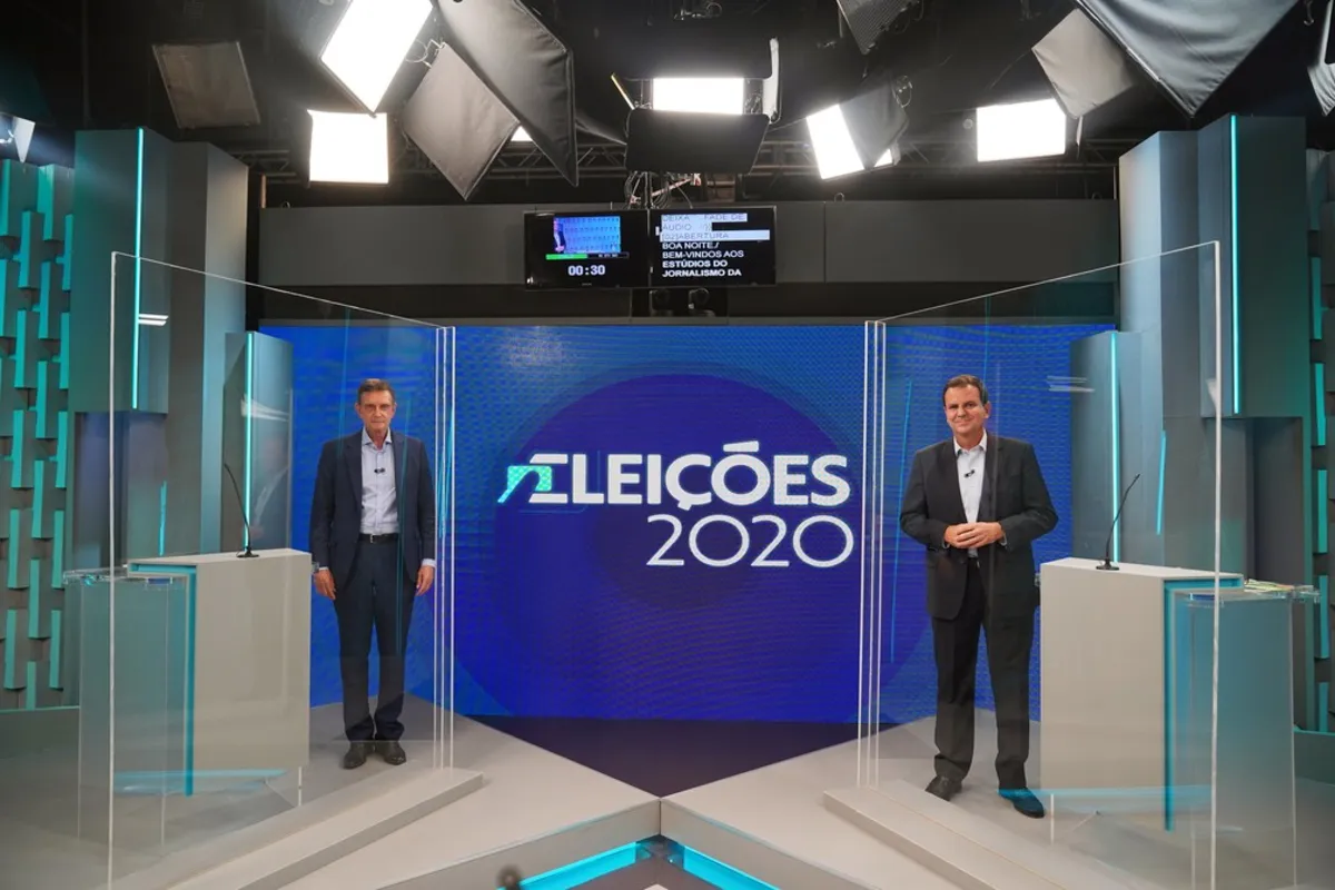 Imagem ilustrativa da imagem Candidatos votam no Rio; juiz negocia fim de paralisação de ônibus