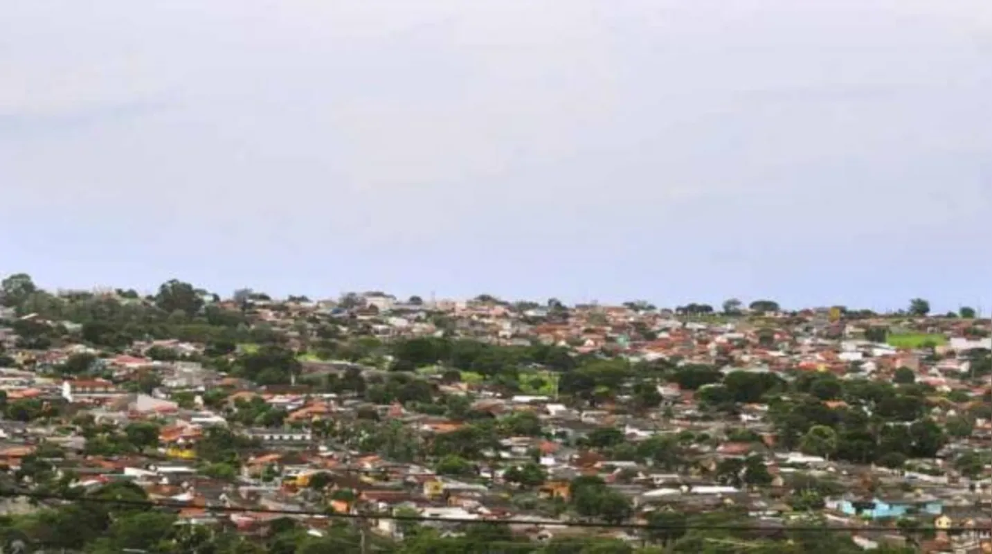 Os Cinco Conjuntos ultrapassaram a barreira de mil casos confirmados de Covid-19, com 1019 registros na região.  É a primeira localidade da cidade a atingir tal marca.
