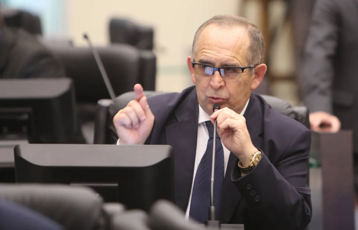 Imagem ilustrativa da imagem Deputados defendem aumentar participação popular em debate sobre pedágios