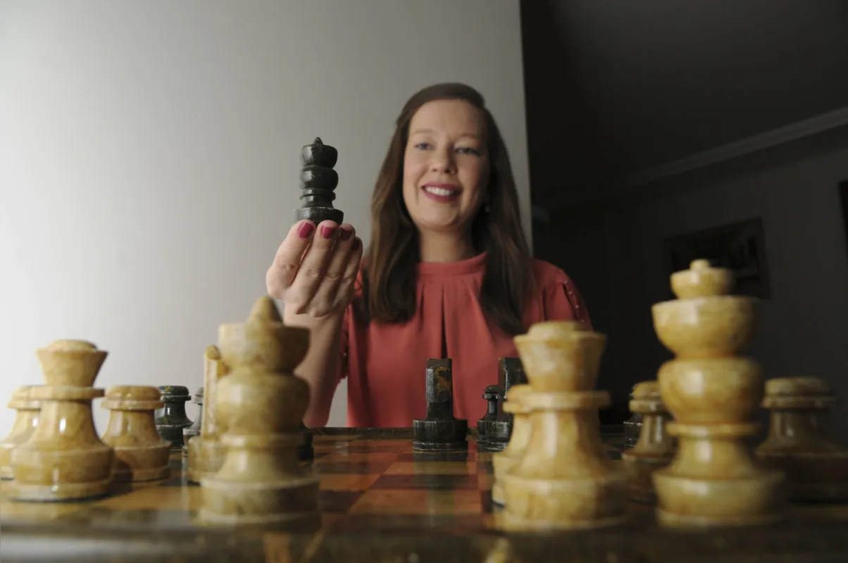 O Gambito da Rainha faz disparar vendas de xadrez e livros sobre o jogo nos  EUA