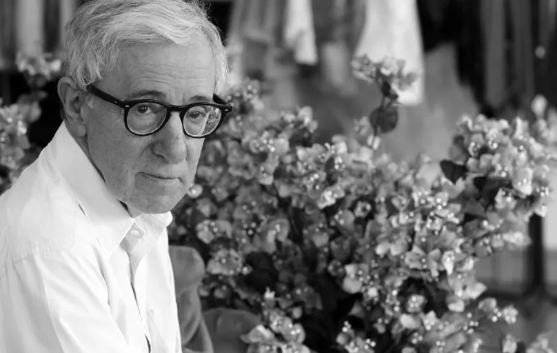 Woody Allen: "Jamais me faltou comida, nem roupa, nem teto, no entanto consegui acabar inquieto, com medo, nervoso, com a compostura por um fio"