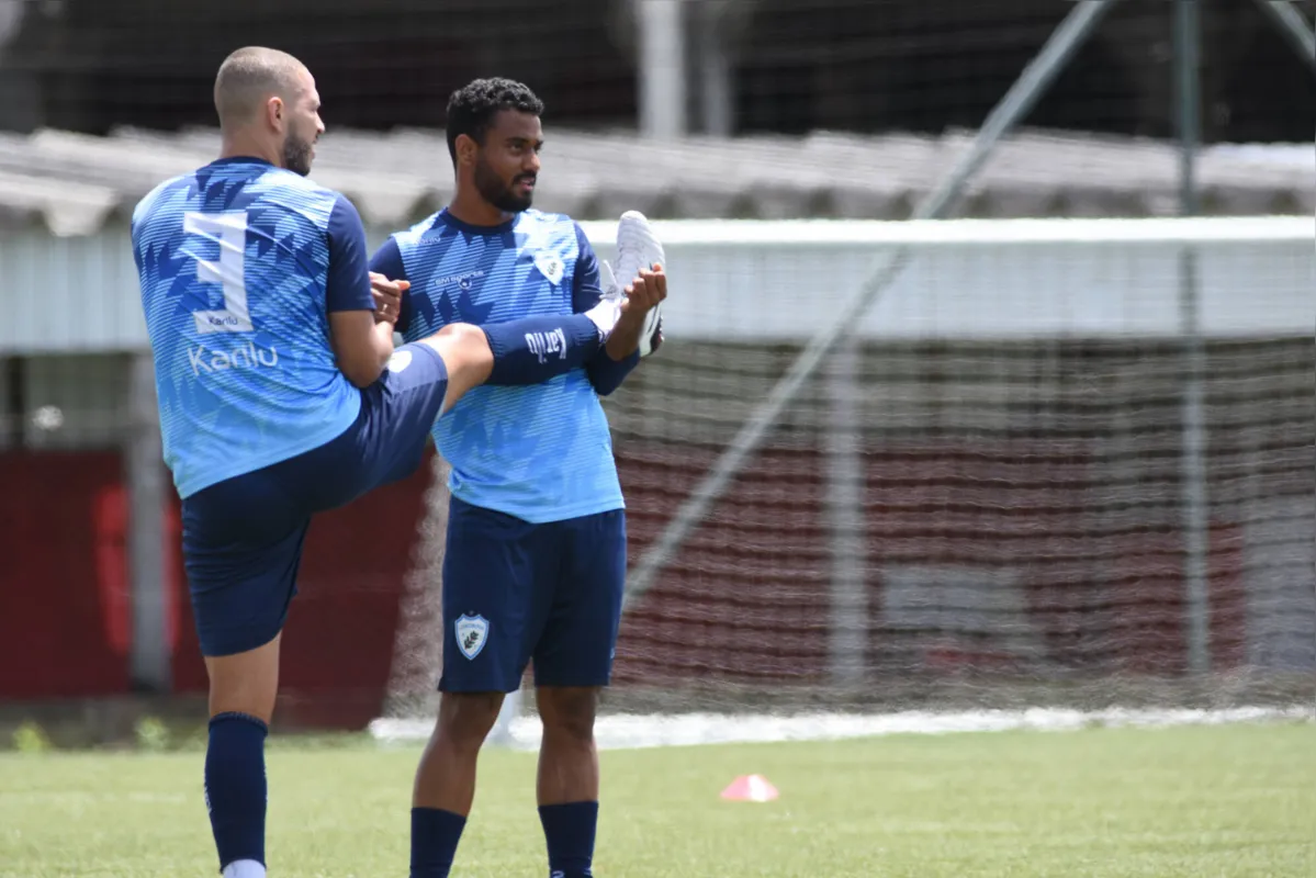 Depois de ser liberado para se casar, Rafael Rosa volta ao time titular do LEC em Belém