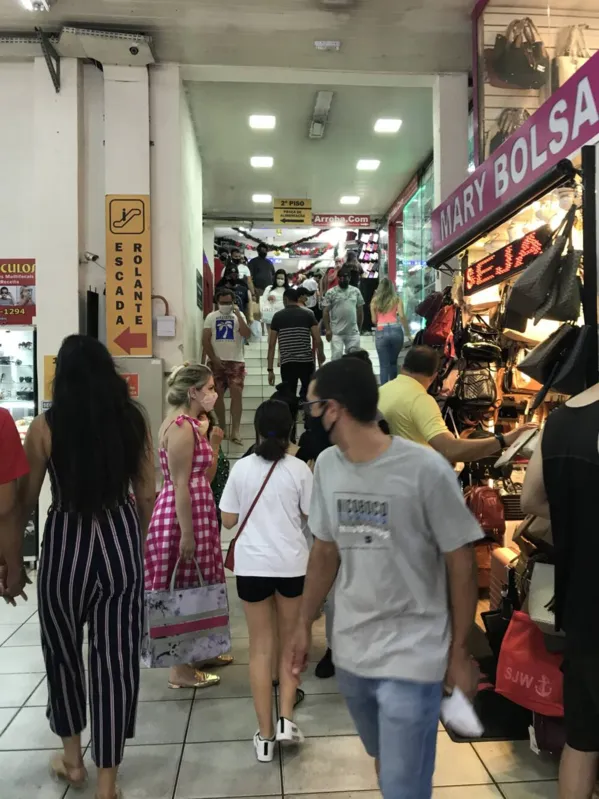 Vendedores consideram gentileza a troca e entendem a necessidade