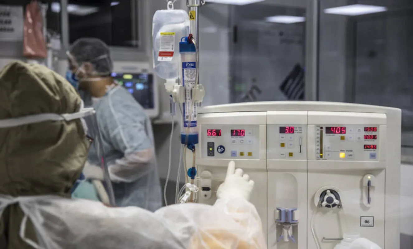 Imagem ilustrativa da imagem Covid-19: Mais de 2,6 mil pacientes seguem internados no PR