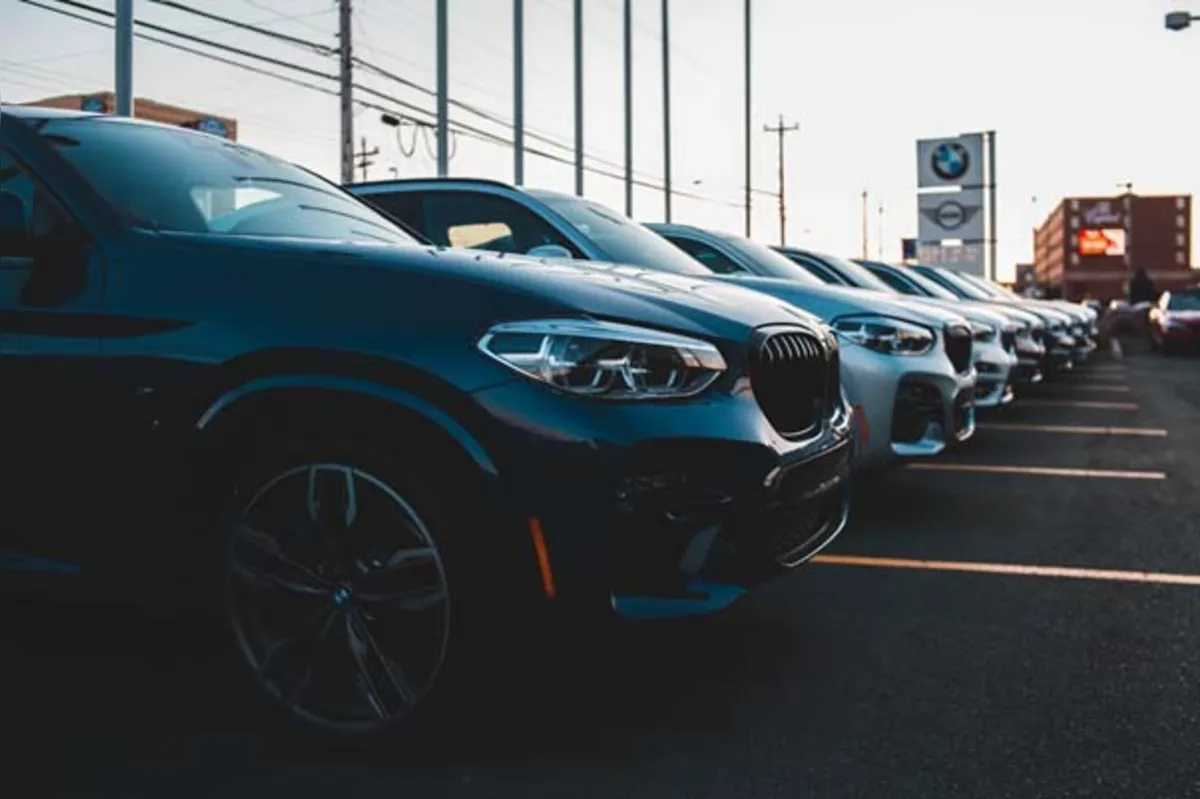 Imagem ilustrativa da imagem Crescimento de 9,1% na venda de carros usados em outubro influem no mercado de seguros