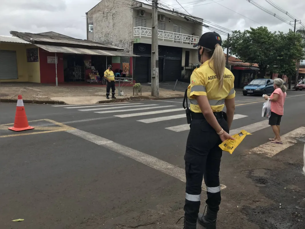 Trânsito na área urbana também merece atenção: ação nesta segunda foi realizada na zona leste 