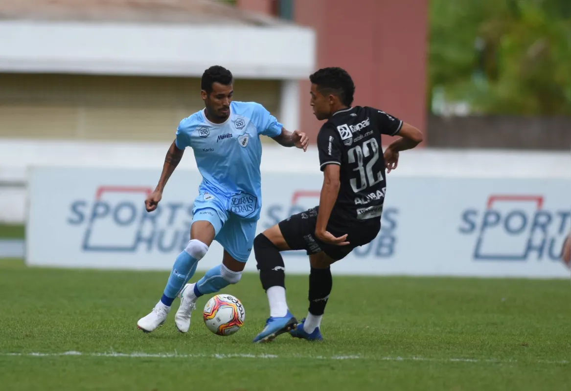 Imagem ilustrativa da imagem Londrina toma gol no fim e perde a primeira no quadrangular da série C