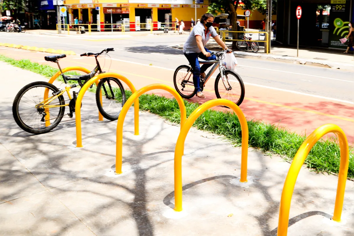 Já são quase mil vagas para bicicletas disponíveis pela cidade.