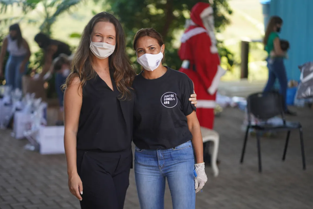 Juliana Meda e Elisangela Theodoro 
