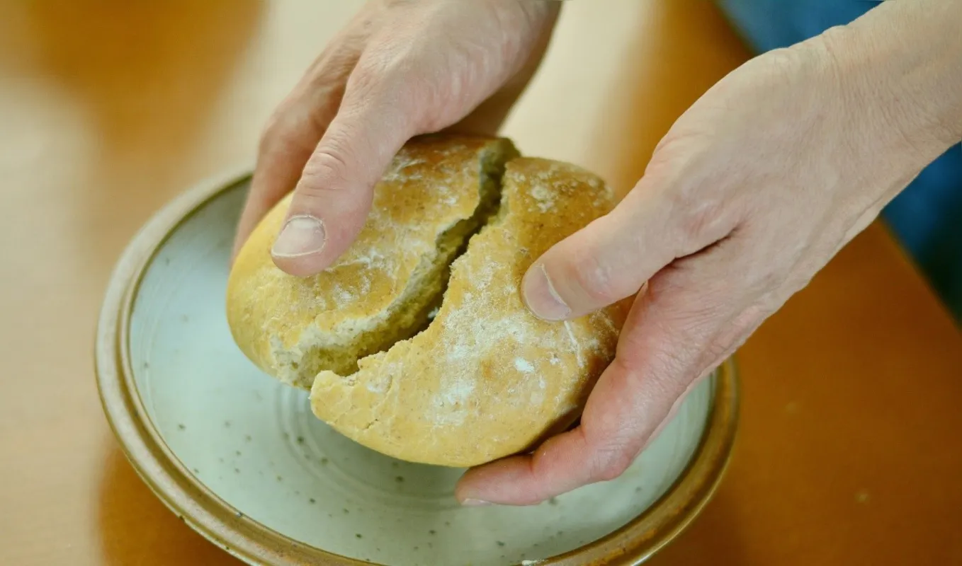 O ato de compartilhar alimentos aproxima as pessoas