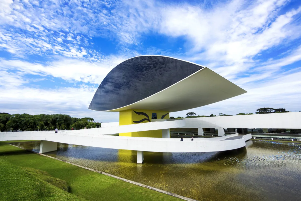 Museu Oscar Niemeyer, Curitiba