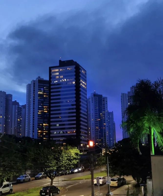Imagem ilustrativa da imagem A CIDADE FALA - fim de tarde
