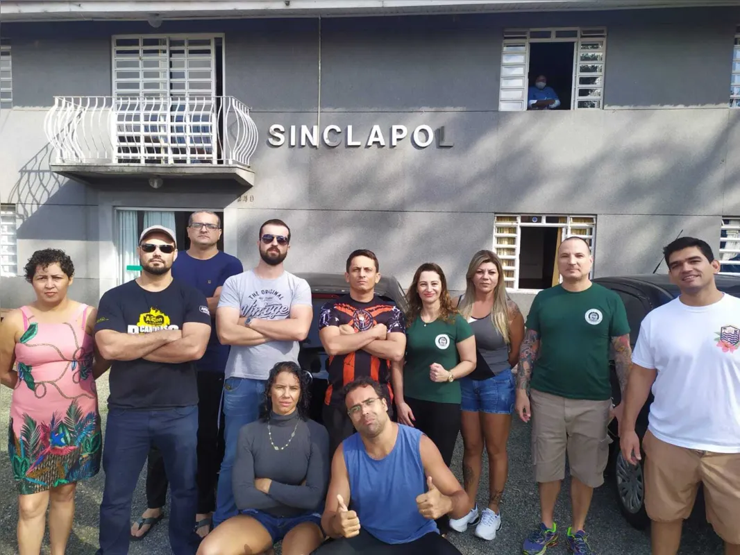 Policiais dos estados do Espírito Santo, Pernambuco, Mato Grosso do Sul, Ceará e do próprio Paraná ficaram no hotel de passagem do Sinclapol, mas não puderam fazer a prova.