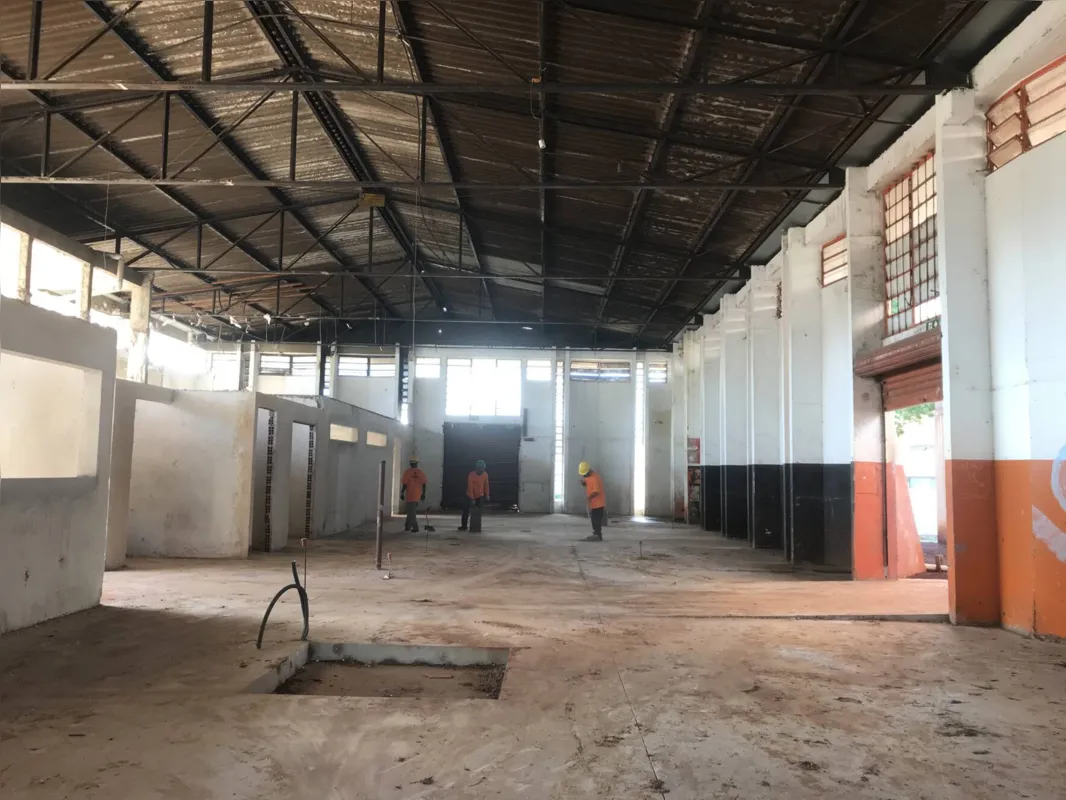 Imagem ilustrativa da imagem Após atraso e confusão, obra da Secretaria Municipal de Educação é retomada