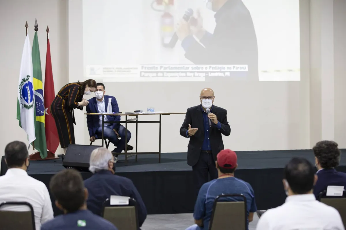 Imagem ilustrativa da imagem Audiência pública do pedágio reúne lideranças políticas e sociais em Londrina