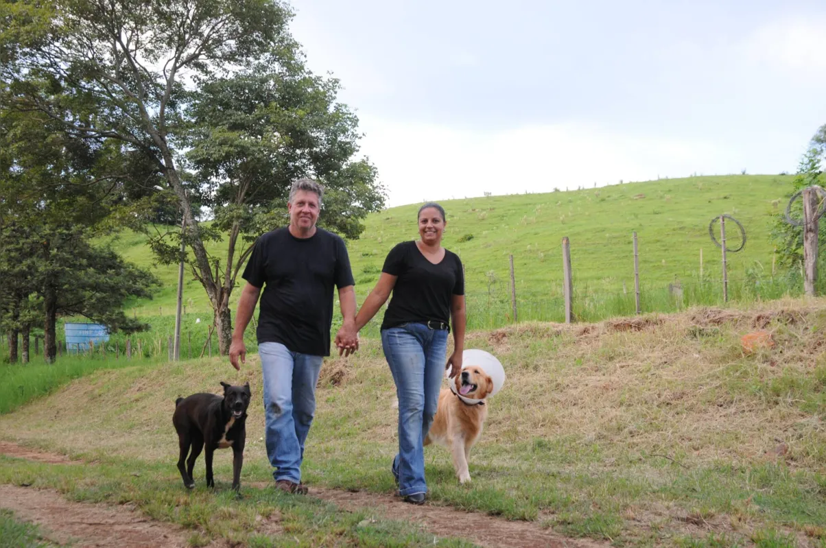 Imagem ilustrativa da imagem Casal muda de ramo e aposta no agro