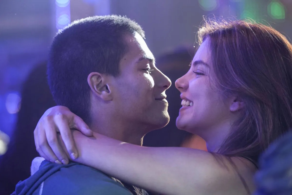 Imagem ilustrativa da imagem Em Malhação, Gael vê Bianca e Duca juntos, e a menina pede um tempo para o namorado