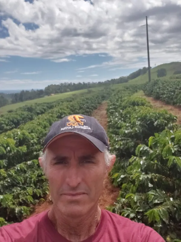 O cafeicultor Ricardo Batista dos Santos, presidente da Cocenpp, comemorou o feito inédito da cooperativa
