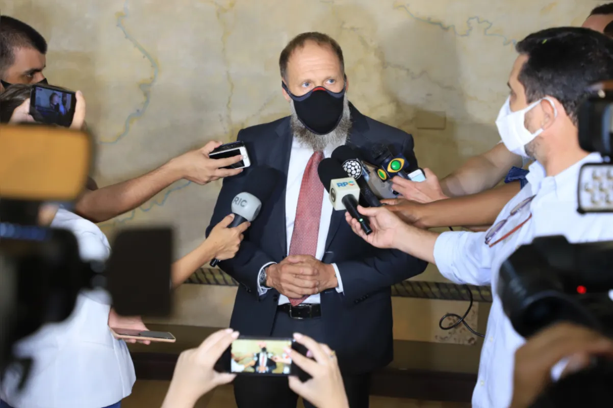 O delegado-geral da Polícia Civil do Paraná (PCPR), Silvio Jacob Rockembach, informou neste domingo (21) que o Governo do Estado do Paraná buscará reparação dos danos causados e responsabilização dos responsáveis pela suspensão do processo seletivo.