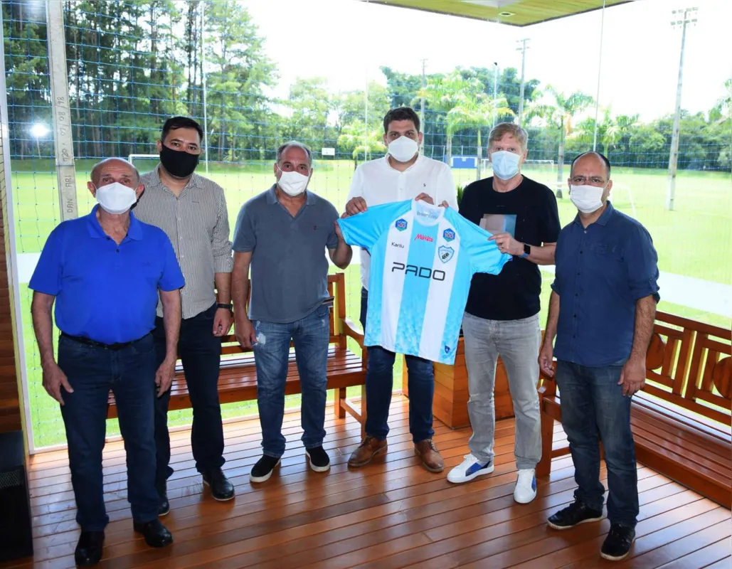Imagem ilustrativa da imagem Londrina renova contrato com o volante Bidía para 2021
