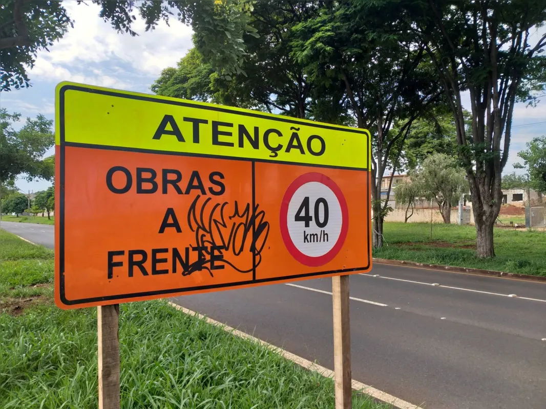 Imagem ilustrativa da imagem Londrina tem 20 atos de vandalismo contra placas por mês